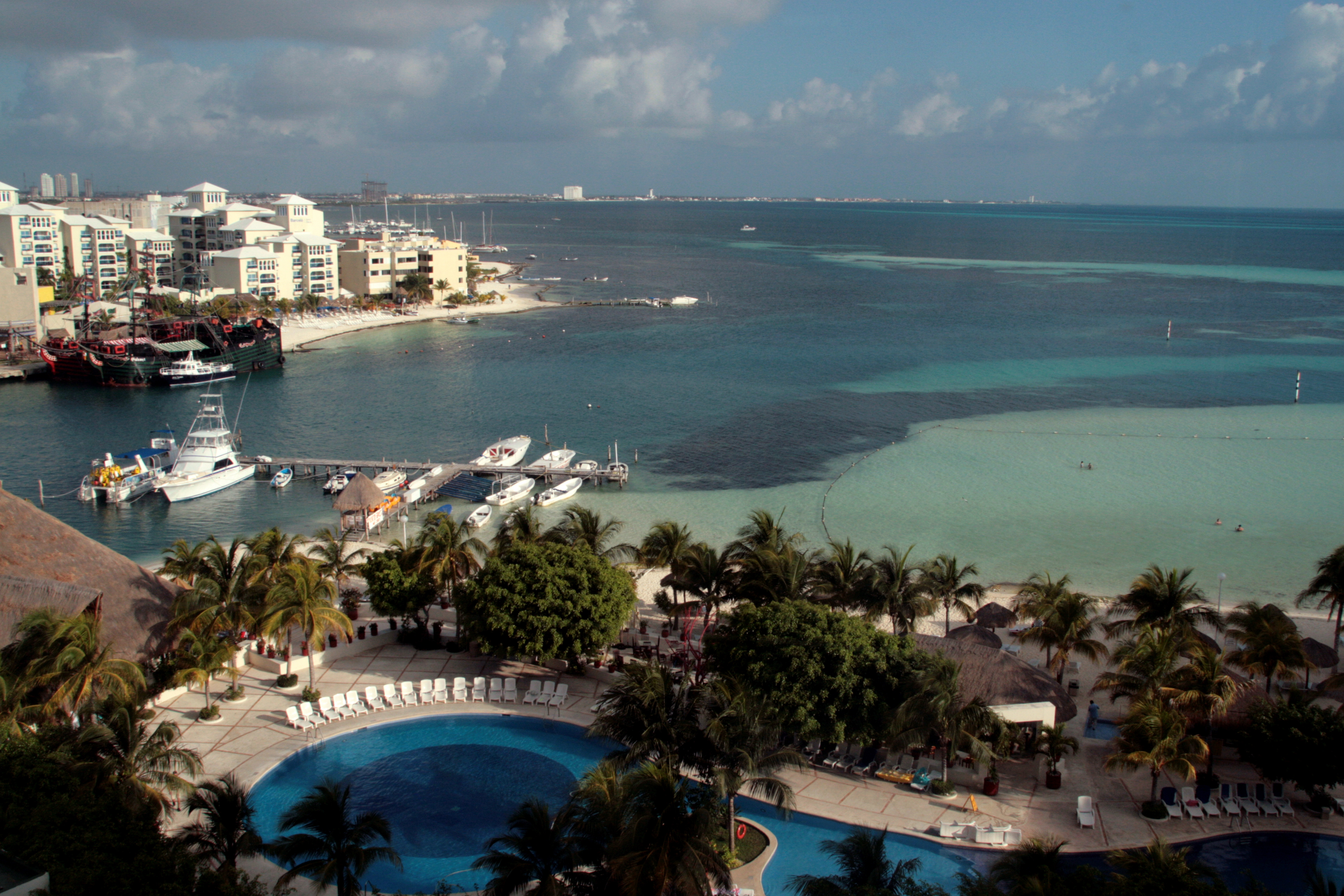 Cancun's hotel zone is fully-equipped for the necessities of the mass tourism which visits the paradise every year.